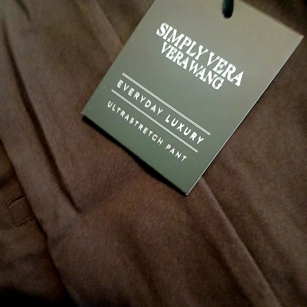 Simply Vera Vera Wang Brown Stretch Pant with Brand Tag